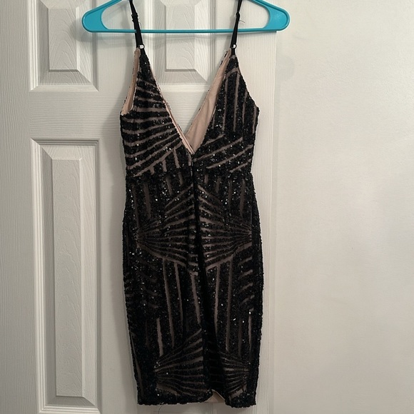 black sequin dress - Picture 2 of 2